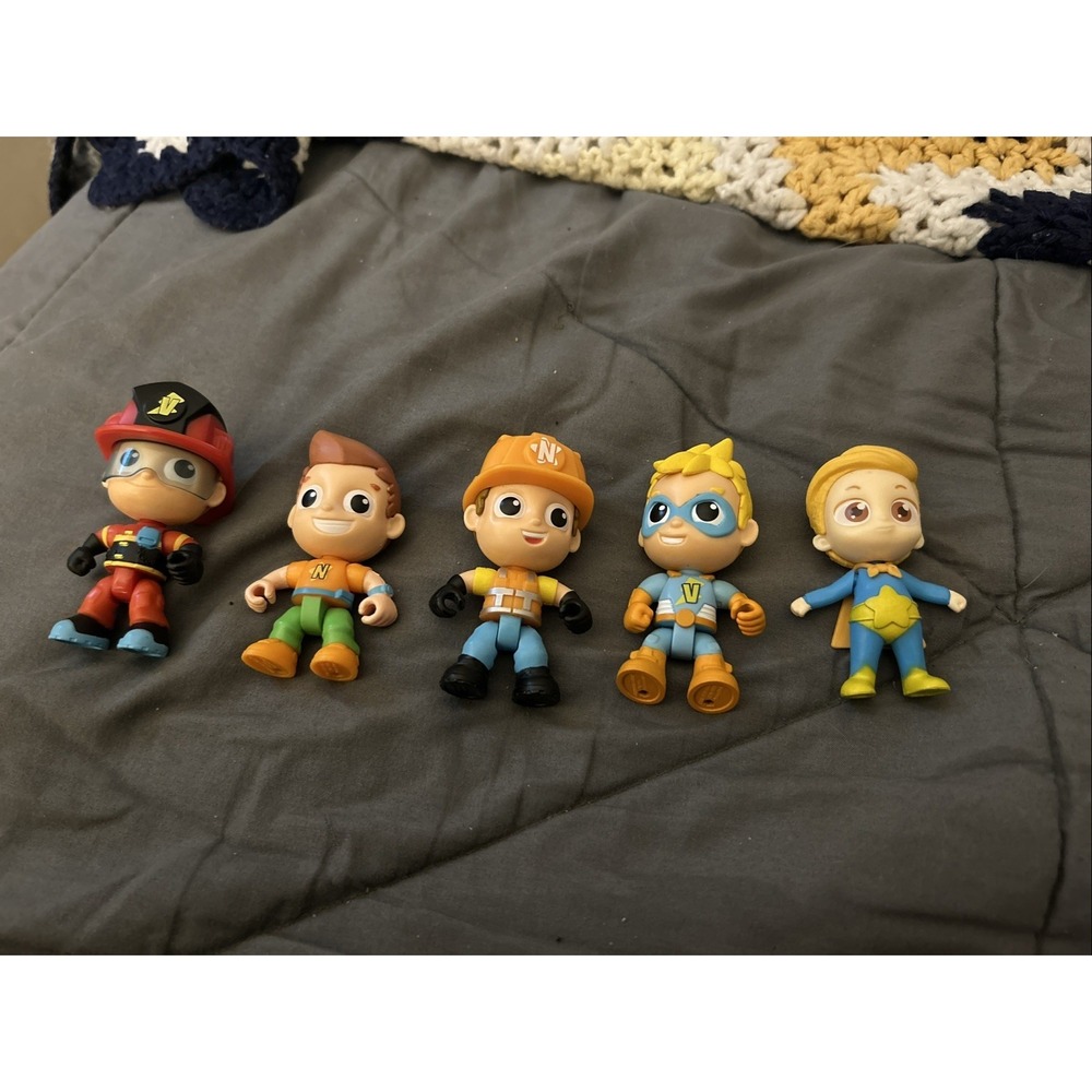 Vlad & Niki Lot of (5) 3' Zuru Toy Mini Figures Fireman Construction Posesble
